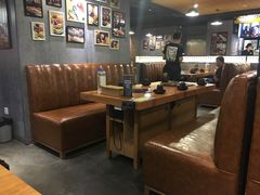 -肥肥虾庄·金牌油焖大虾(杨园滨江时代walk店)