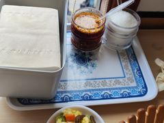 -闫家驴肉老店(华电一校店)