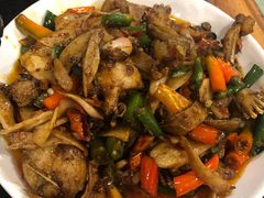 -鸿顺老铁锅美蛙鱼府(解放碑店)