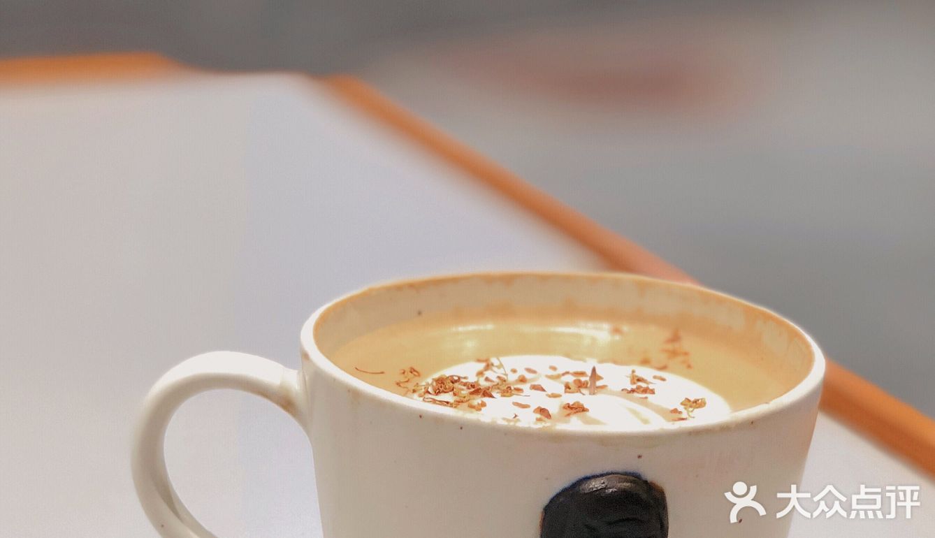 ☕️来Four Cups，在艺术空间里喝杯咖啡🎨🖼⚱️