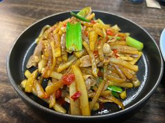 酸萝卜炒脆肚-卓越烤鸭店(太平湖东里店)