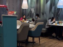 -美奈小馆·越南料理(中航城君尚购物中心店)