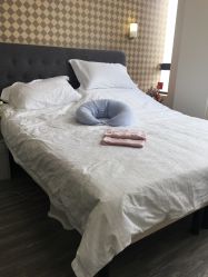 -海豚湾高端月子会所(黄浦店)