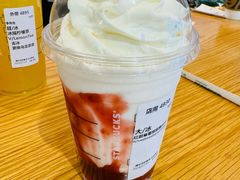 红颜草莓椰椰星冰乐-星巴克(大连柏威年店)
