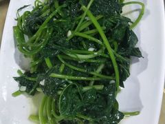 炒地瓜叶-四川小胡子海鲜(丁村万人海鲜广场店)