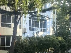 -红黄蓝幼儿园(颐东苑店)