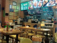 大堂-伊麦佳兰州牛肉面清真美食店