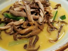 鹿茸菌煨猪肚-吃饭皇帝大土家民族菜(正大广场店)
