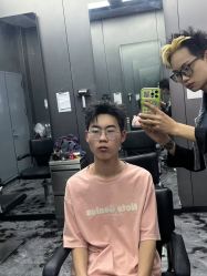 -米可造型烫发染发