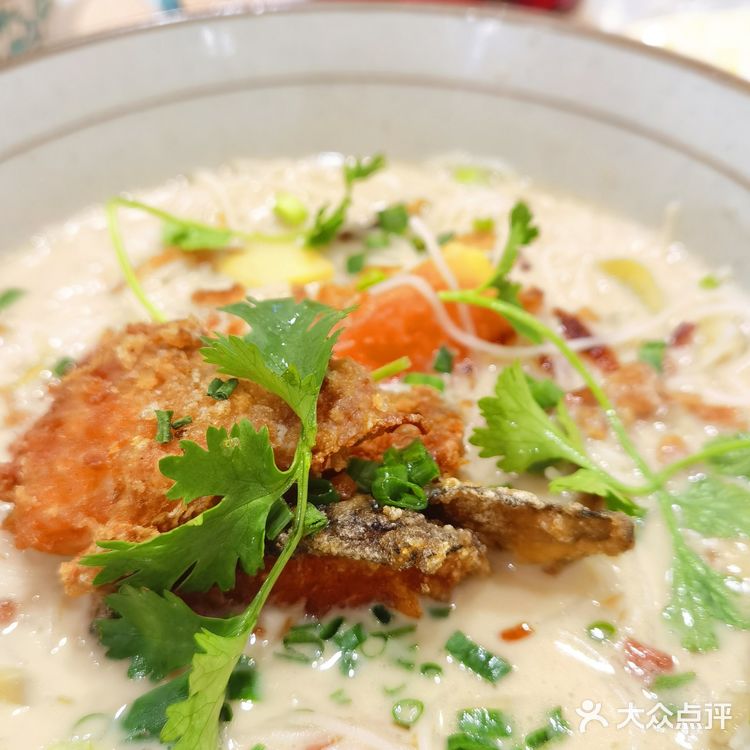 探店上海白玉兰广场拿汀太太