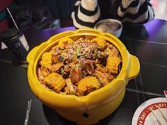 -多嘴超级肉蟹煲(杉杉国潮主题店)