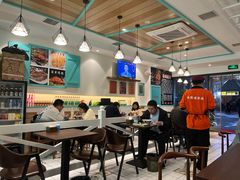 大堂-友记正宗隆江猪脚饭(首经贸店)