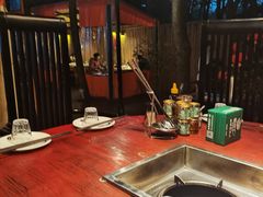-二荆条·蜀鲜汇城市森林火锅