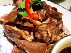 酱猪蹄-华盛园卷子王农家菜水库鱼