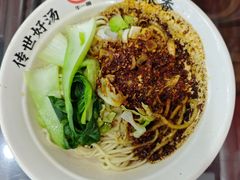 -牛一嘴·兰州牛肉面·大盘鸡(财富中心店)