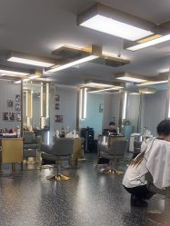 点击看大图 -即型男士理发工作室