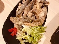 网红小吃炸鱼皮-鱼酷活鱼烤鱼(恒隆广场店)