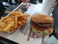 -The Habit Burger Grill 哈比特汉堡(爱琴海店)