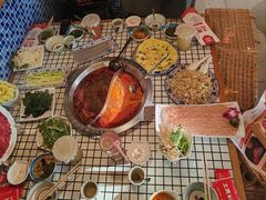 -山悦里 山野·鲜火锅(罗斯福广场店)