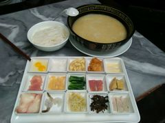 -蔼若春.传承三十年云南菜(金碧公园店)