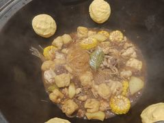 铁锅炖清远鸡-冰城焰会大丰收铁锅炖(萝岗万达金街店)