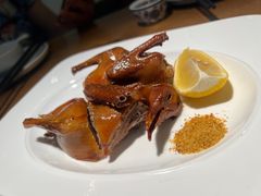 红烧乳鸽-点心传说·粤菜点心(佐阾虹湾店)
