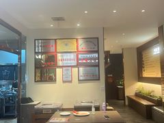 -高玛纳驴肉火烧(一世界店)