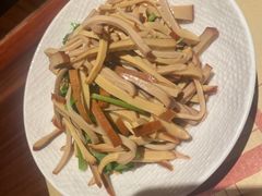 -荣家黄鱼面(前滩太古里店)