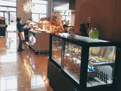 面包甜点陈列柜-长春富力万达文华酒店-集·味自助餐厅