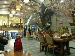 大堂-青瓦餐厅·生鱼片·韩园烤肉(西塔店)