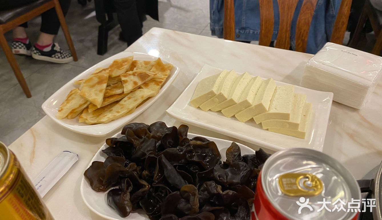 门口排队很多人，但是没有等很久