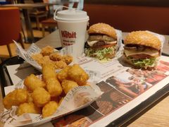 -The Habit Burger Grill 哈比特汉堡(复兴soho店)