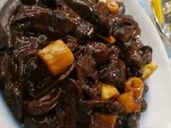 葱烧红蘑-南山鲜虾面·活鲜小馆·海味大连菜(南山总店)