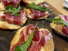 特选西班牙火腿配薄脆饼-LENBACH兰巴赫西餐啤酒坊(大连东港店)