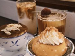 -Café Monson