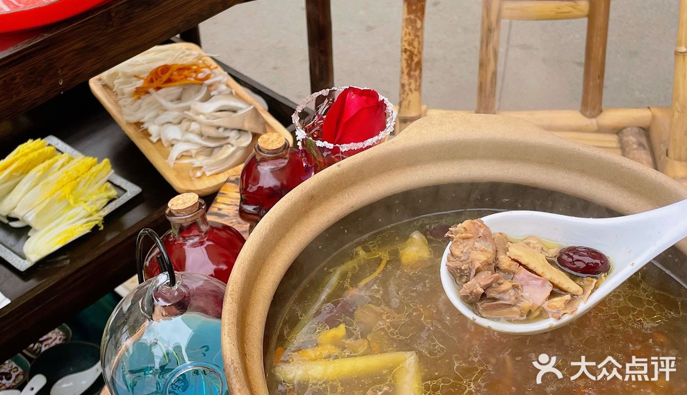 还是成都人会养生|来三圣乡喝鸡汤啦♨