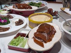 -梅利汴京烤鸭•开封豫菜地标店(东司门店)