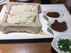 -95号酱骨·一块豆腐(展春园西路店)