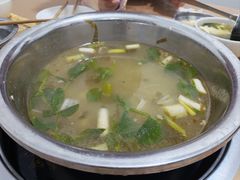 -黑竹沟新场牛肉火锅