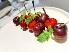 樱桃鹅肝-小大董·烤鸭(观景餐厅·南京西路店)