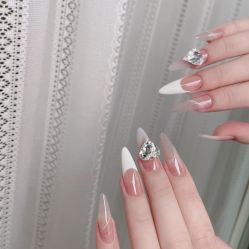 -Fanni美甲美睫皮肤管理