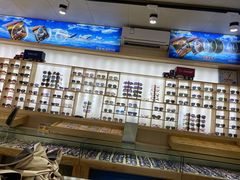 -罗伯特眼镜·蔡司官方授权(罗湖国贸店)