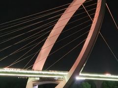 -南京眼步行桥