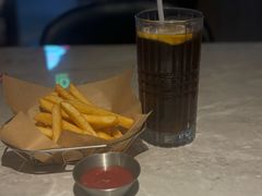 -必胜客(尹山湖歌林公园店)