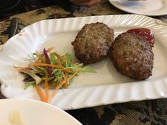 俄式煎肉饼-露西亚咖啡西餐厅(哈尔滨俄侨纪念馆店)