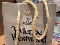 -Vivienne Westwood(上海来福士广场店)
