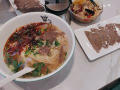 -伊北味·清真青海拉面村(延安路店)
