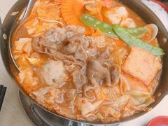 泡菜肥牛锅-张妈台式锅烧(深大店)