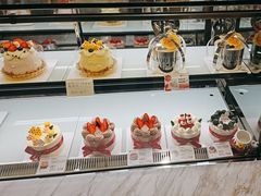 -花花卷卷·鲜食蛋糕(泉屋店)