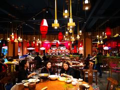 大堂-老滇山寨•云南特色菜•地方菜•民族风情歌舞表演(金碧店)